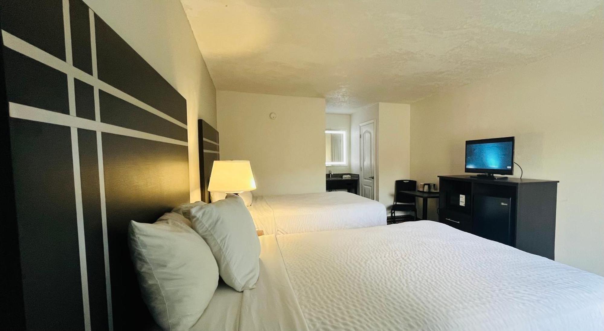 Clarion Inn & Suites Kissimmee-Lake Buena Vista South Kültér fotó